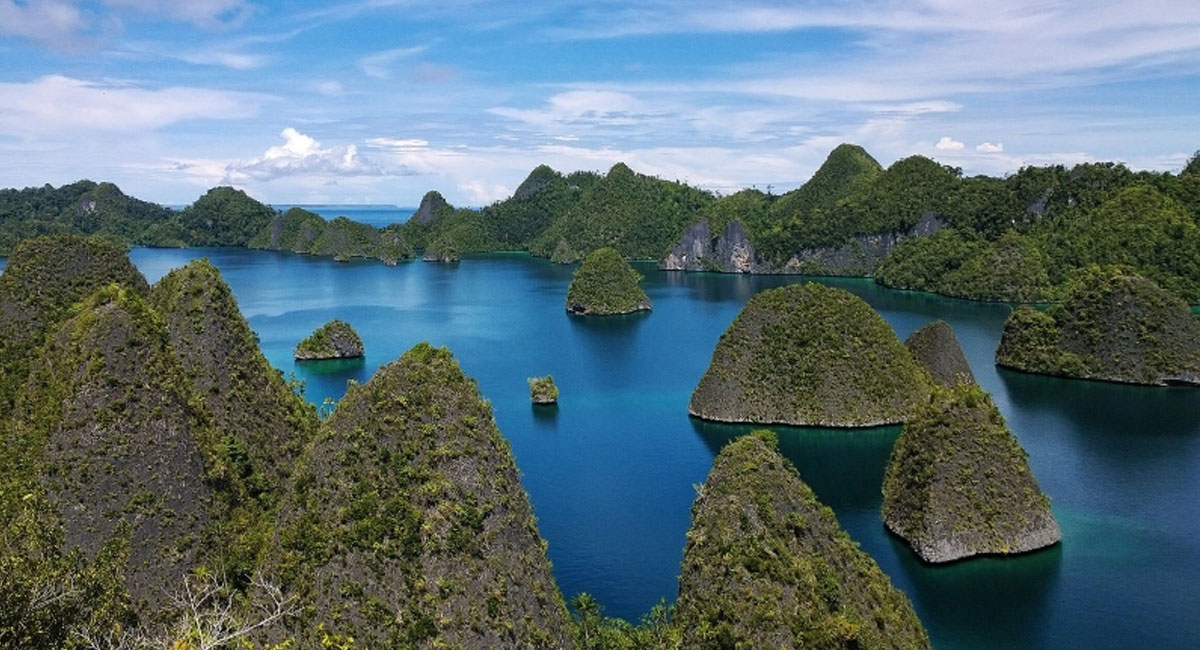 du-lịch-khám-phá.jpg