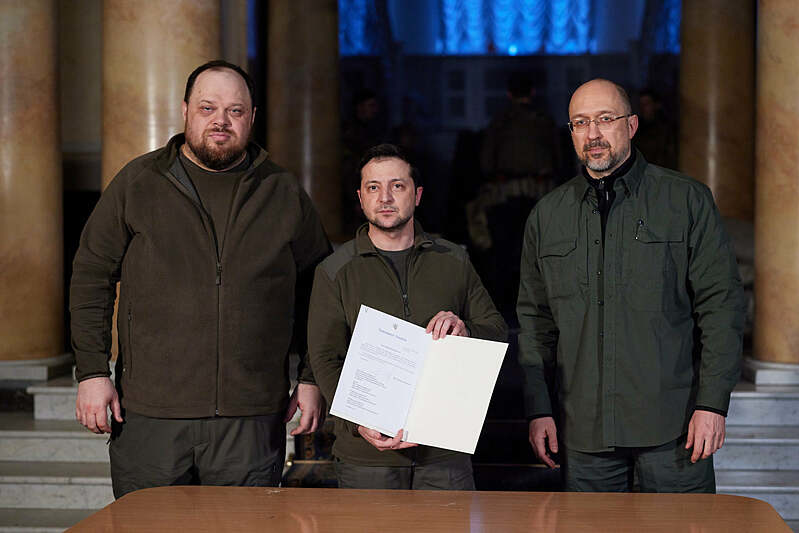 ukraine-nop-don-gia-nhap-eu-jp-3651-8256-1646087639.jpg